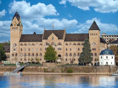 Preußisches Regierungsgebäude (Prussian Government Building)