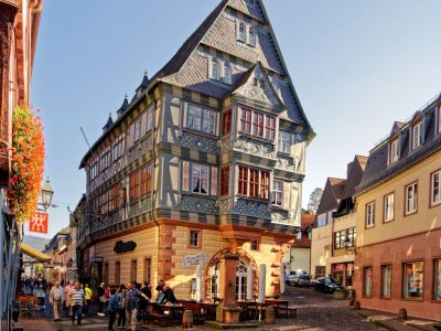 Zum Riesen (The Giant)