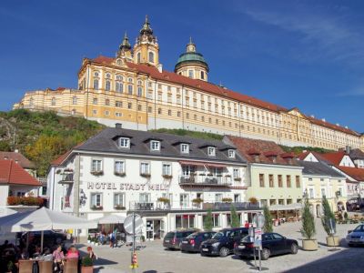 Hauptplatz (Main Square)