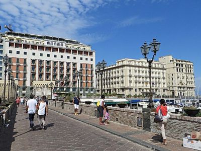 Grand Hotel Vesuvio Sky Lounge, Naples