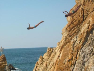 La Quebrada (The Gulch Cliff Divers)