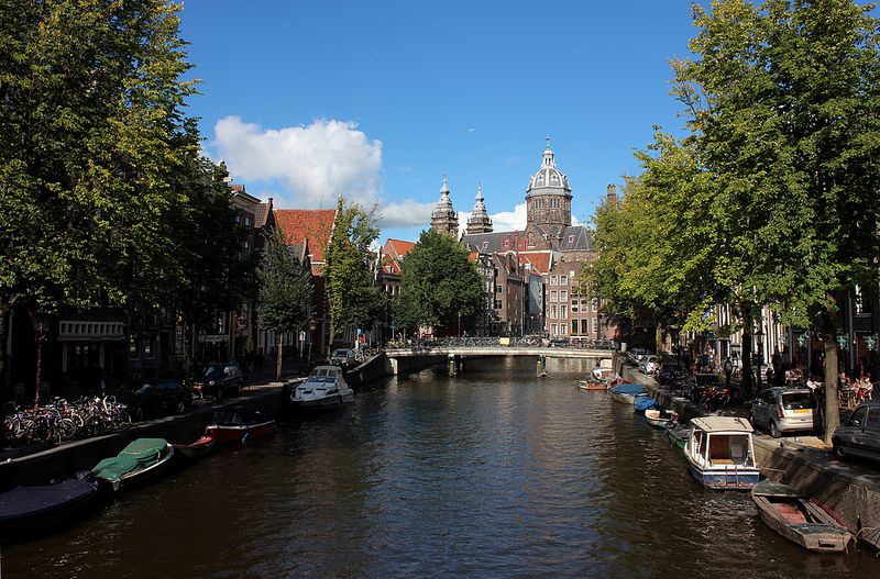 Guide to See 17th-Century Canal Rings in Amsterdam - Global Heritage Travel