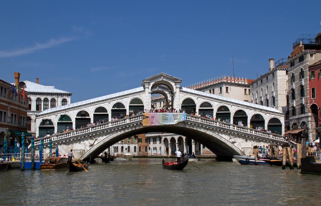 Audio Guide: Around Rialto Bridge (Self Guided), Venice, Italy