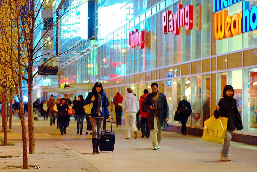 Shopping Tour in Toronto, Toronto, Canada