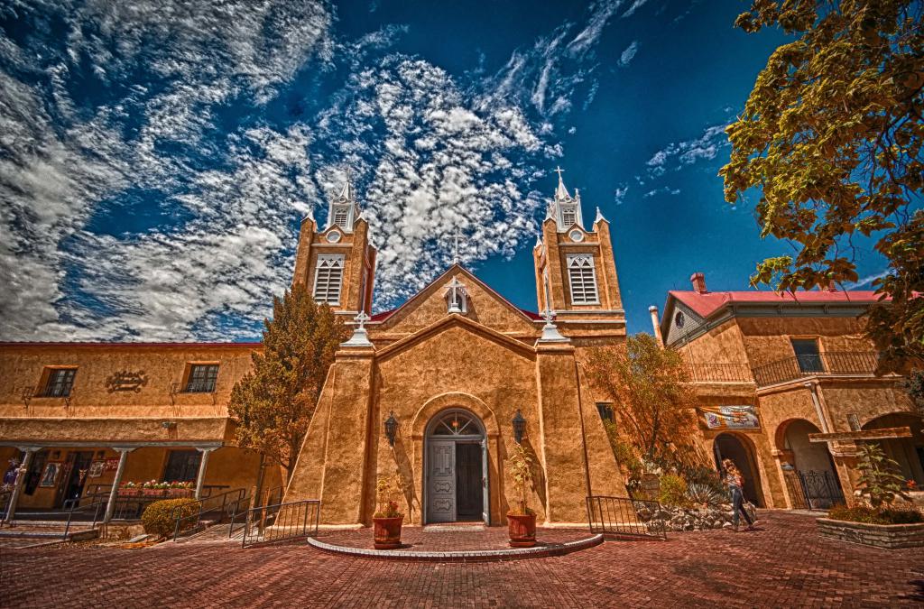 tours of old town albuquerque nm