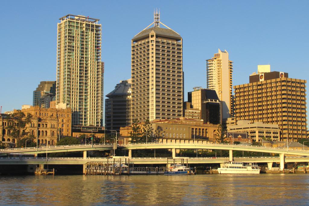 self walking tour brisbane