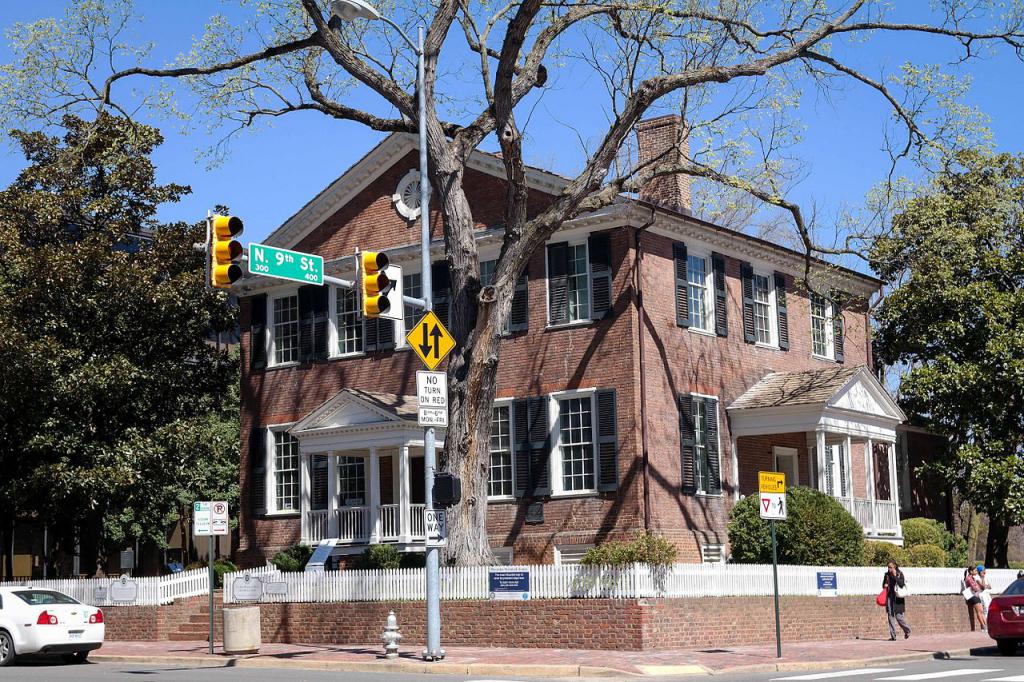 Historical Homes Walking Tour I (Self Guided), Richmond, Virginia