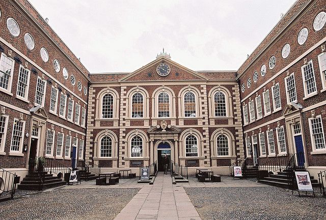 Museums and Galleries Walk (Self Guided), Liverpool, England