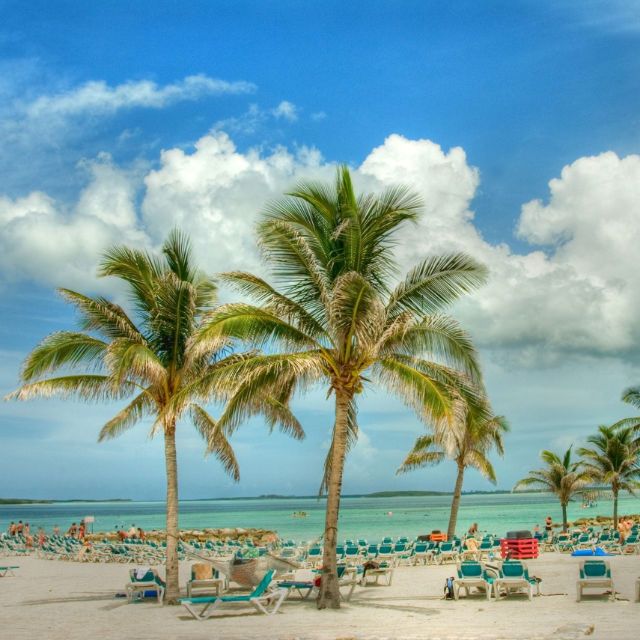 2 Self-Guided Walking Tours in Nassau, Bahamas + Maps
