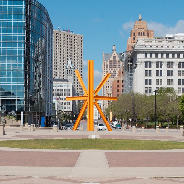 4 SelfGuided Walking Tours in Milwaukee, Wisconsin + Maps