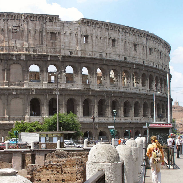self guided walking tour rome italy