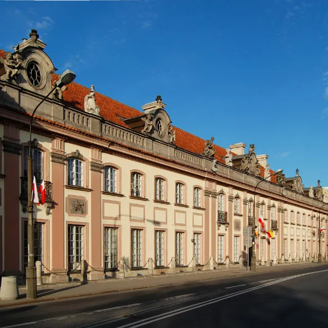 Custom Walk in Warsaw, Poland