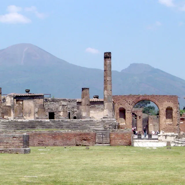 Custom Walk in Pompei, Italy