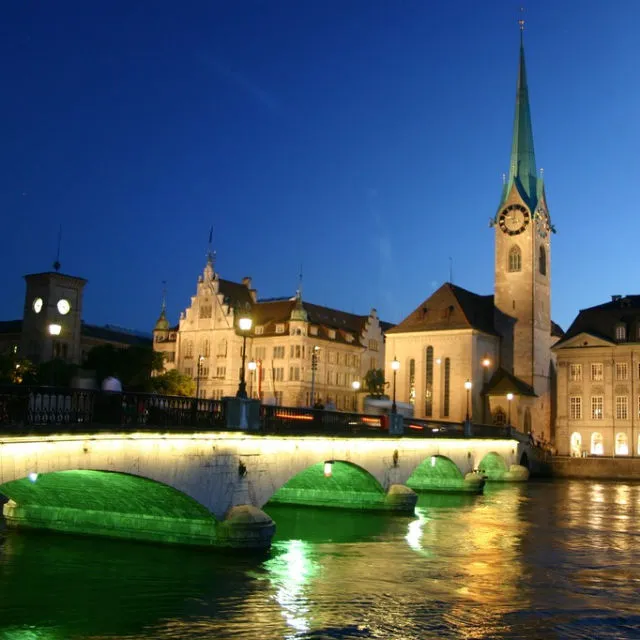 Custom Walk in Zurich, Switzerland