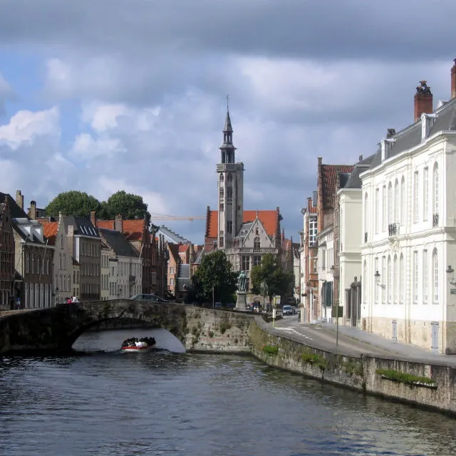 Custom Walk in Brugge, Belgium