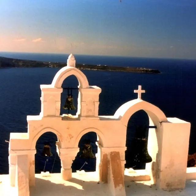 Custom Walk in Santorini, Greece