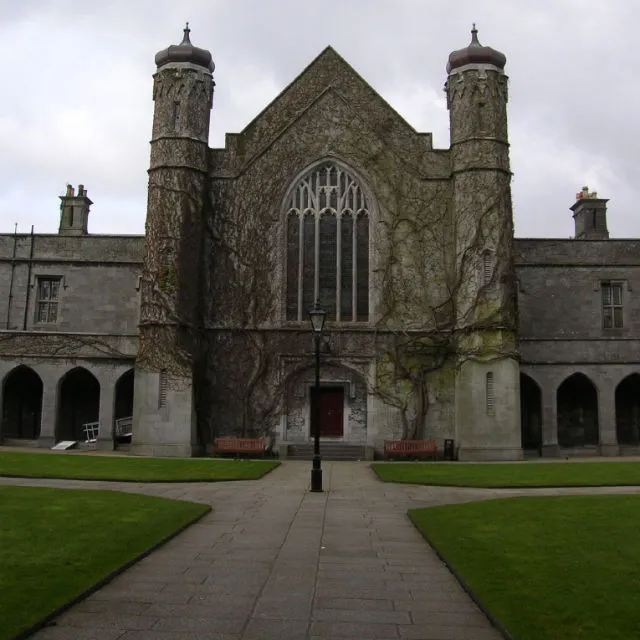 Custom Walk in Galway, Ireland