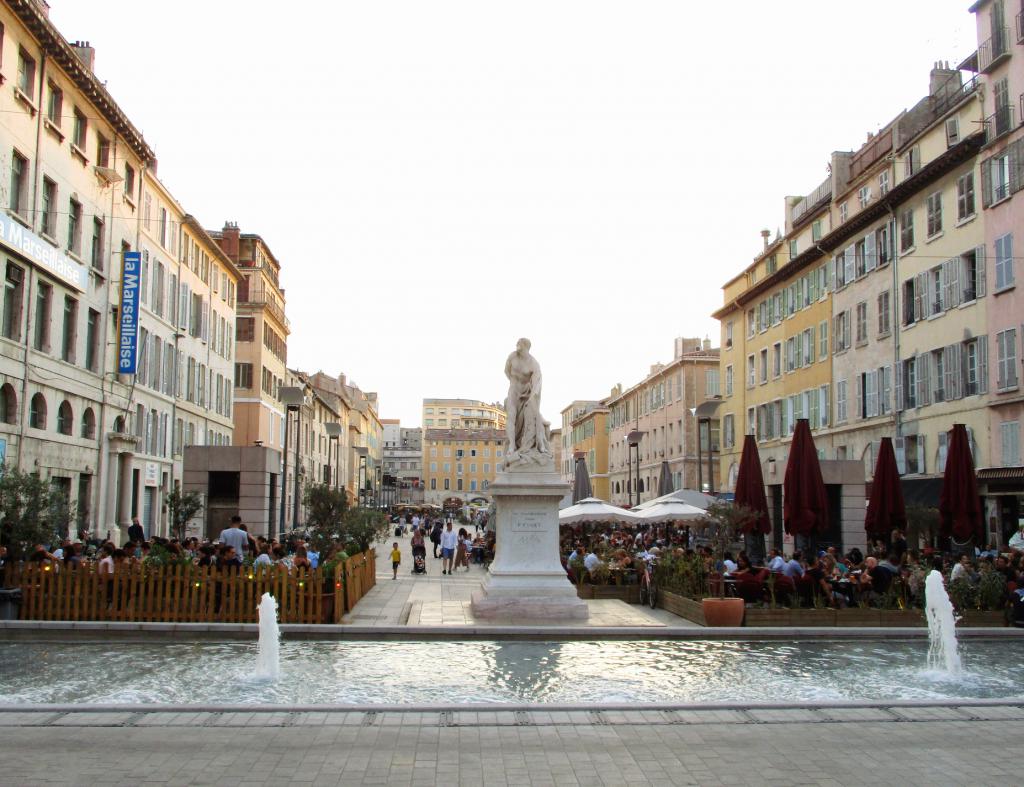 Cours Honoré-d'Estienne-d'Orves (Henri Estienne d'Orves Square), Marseille
