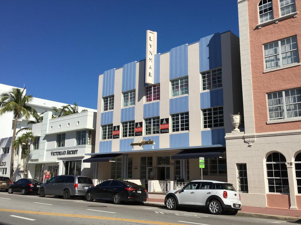 Collins Avenue, Miami