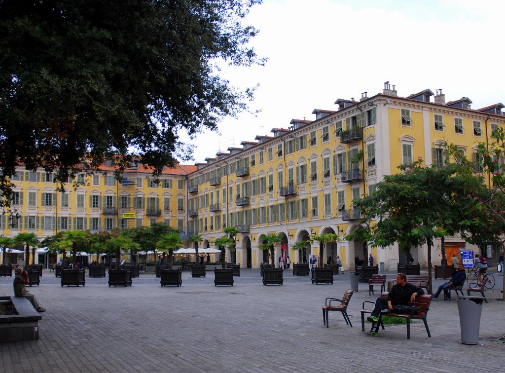 Place Garibaldi, Nice