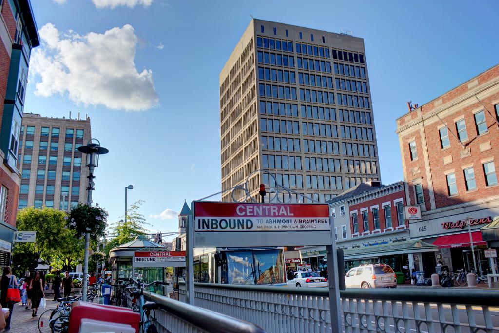 Cambridge Central Square, Boston