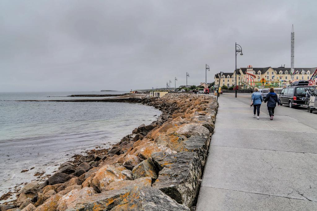 Salthill Promenade, Galway