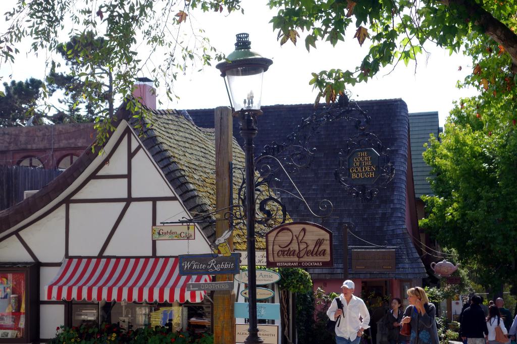 Cottage of Sweets, Carmel