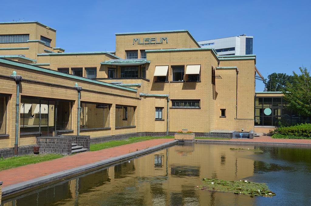 Kunstmuseum Den Haag (Hague Art Museum), Hague