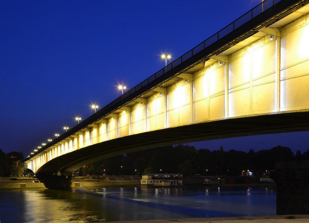 Branko's Bridge, Belgrade
