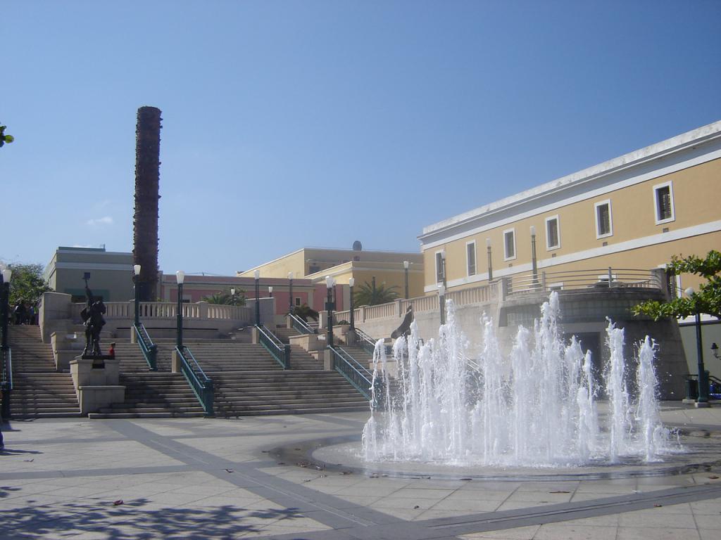 Plaza del Quinto Centenario (Quincentennial Square), San Juan