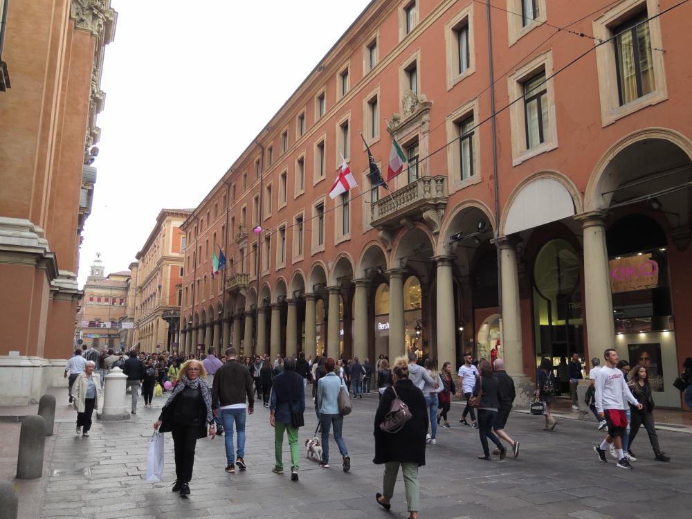 Via Indipendenza (Independence Street), Bologna