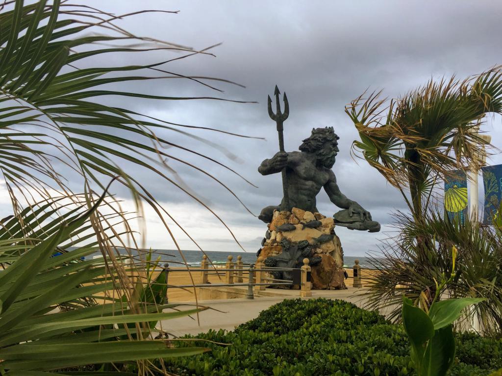 Neptune's Statue and Park, Virginia Beach