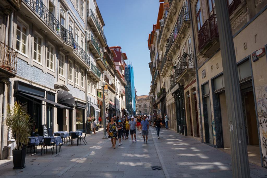 Rua das Flores (Flowers Street), Porto