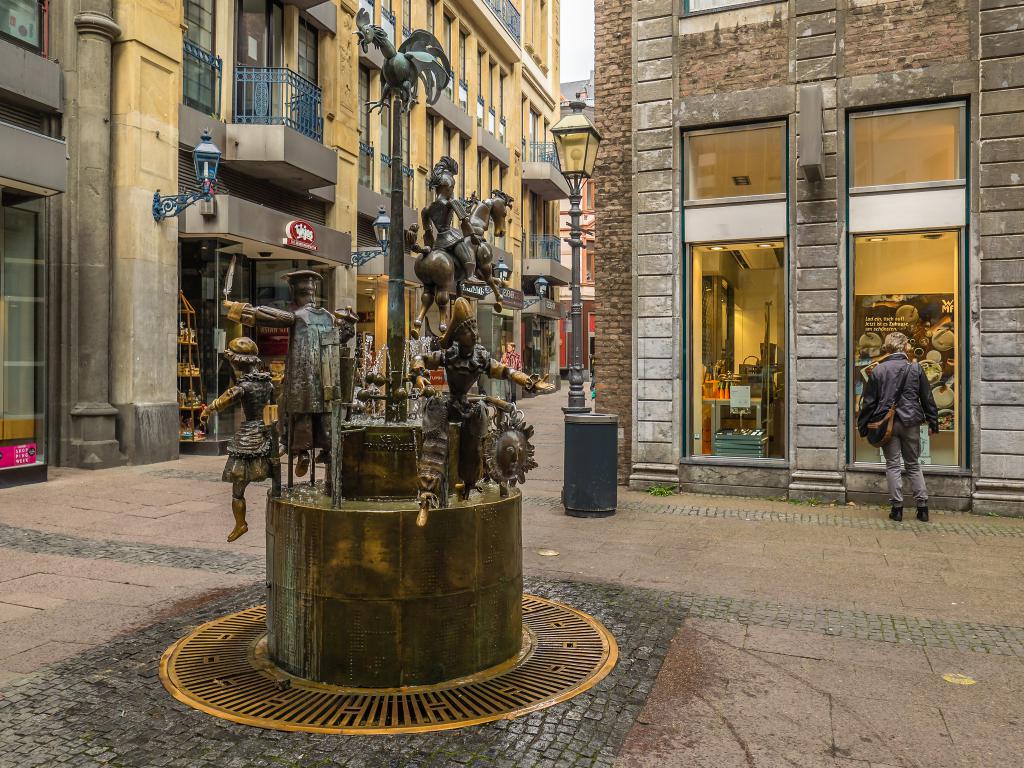 Dolls' Fountain (Puppenbrunnen), Aachen
