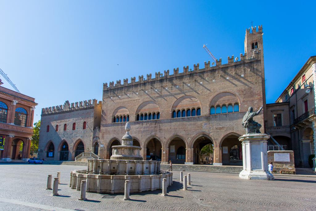 Piazza Cavour (Cavour Square), Rimini