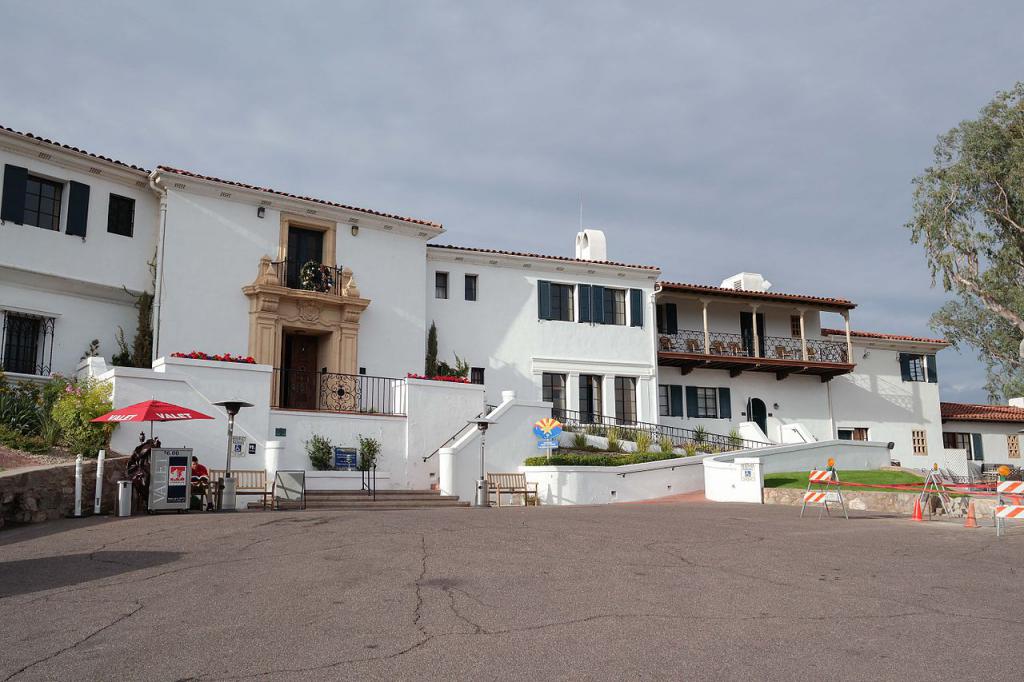 Wrigley Mansion, Phoenix