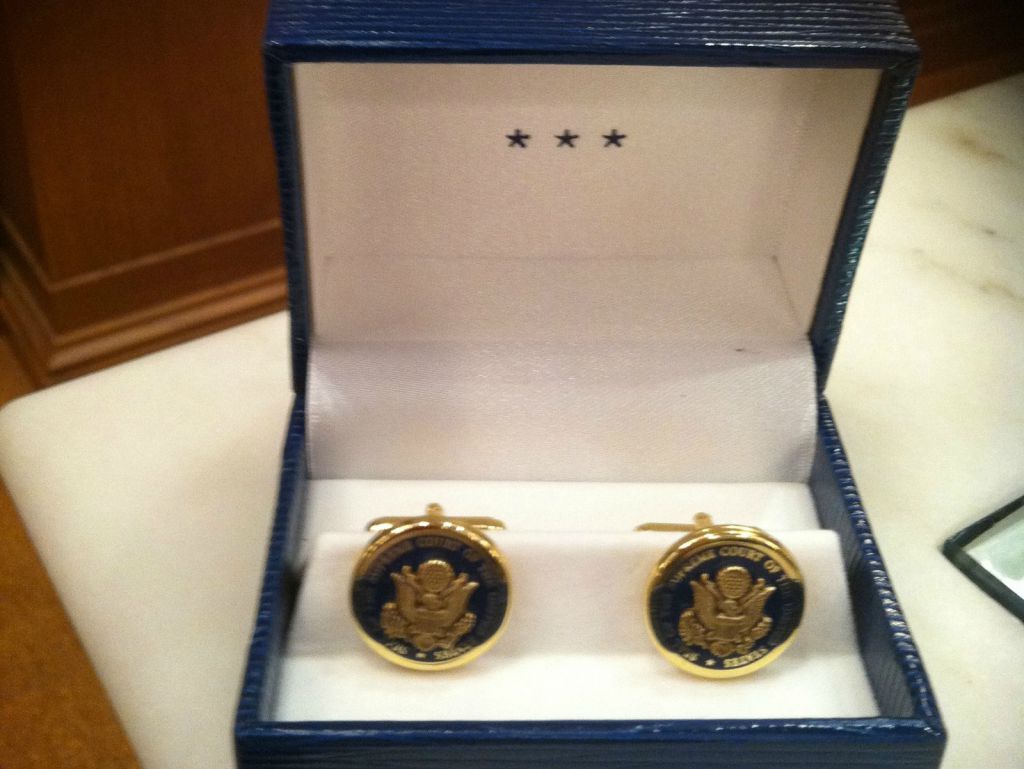Us supreme court gift shop 2025