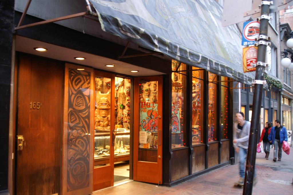 Hills Native Art, Vancouver