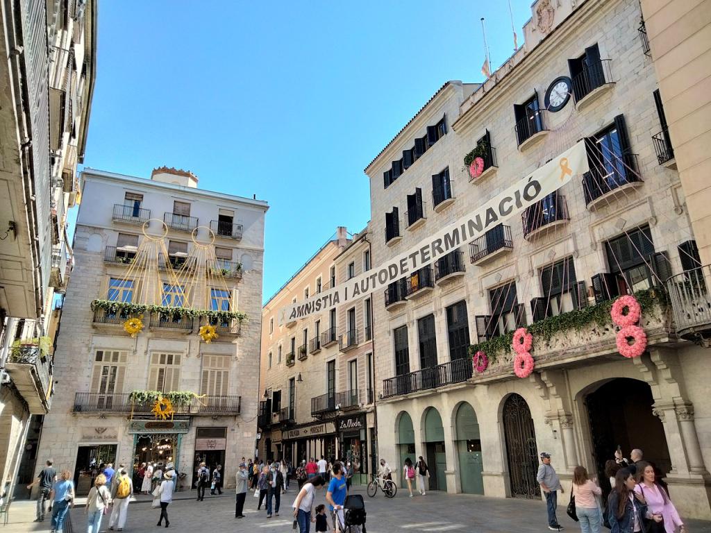 Ayuntamiento de Gerona (Girona City Hall), Girona