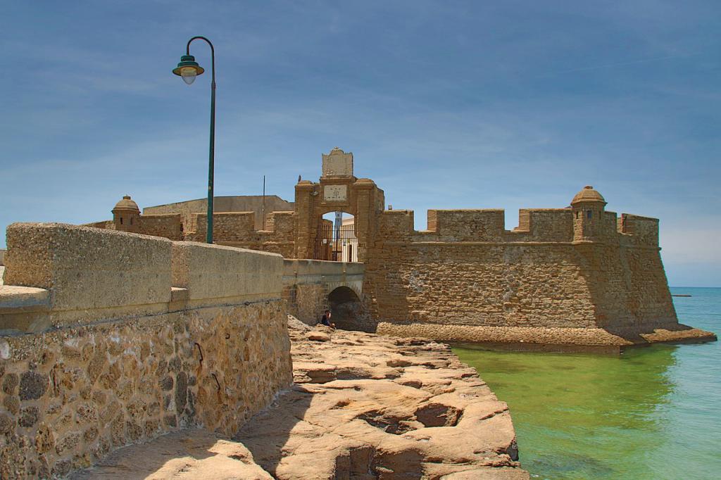 Castillo de San Sebastian (Castle of San Sebastian), Cadiz