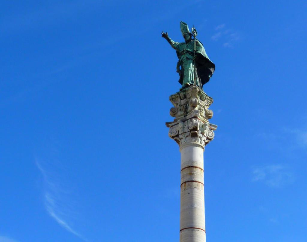 Colonna di Sant'Oronzo (Saint Orontius Column), Lecce