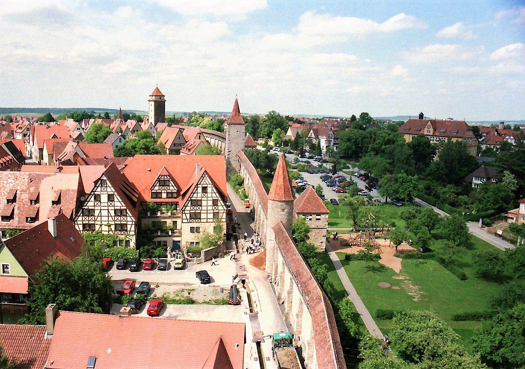 town-walls-rothenburg