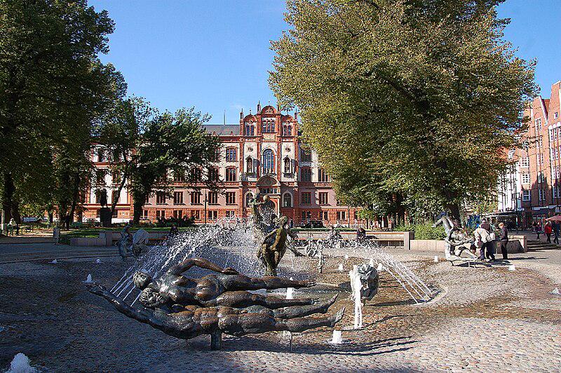 Brunnen der Lebensfreude (Fountain of Joy of Life), Rostock