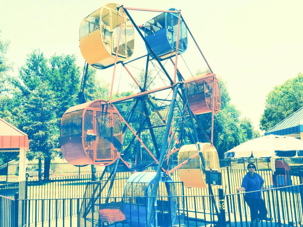 Rotary Storyland Playland Family Amusement Park, Fresno