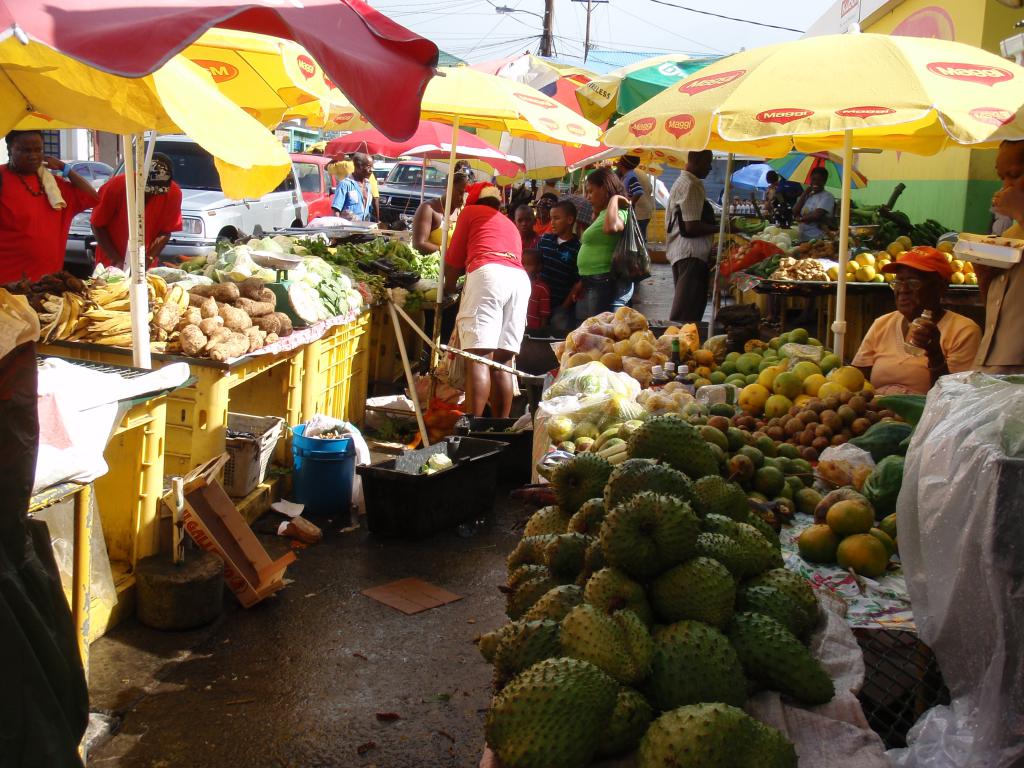 Farmers Market, Roseau