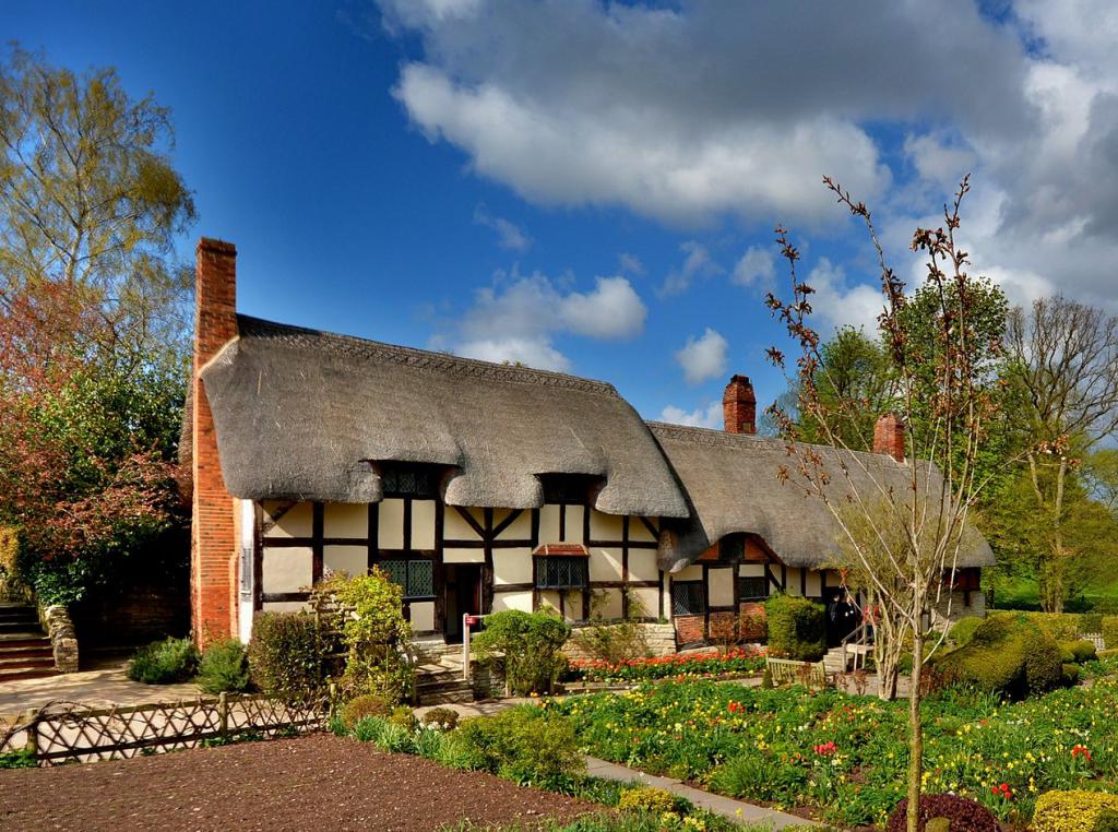Anne Hathaway's Cottage, StratforduponAvon