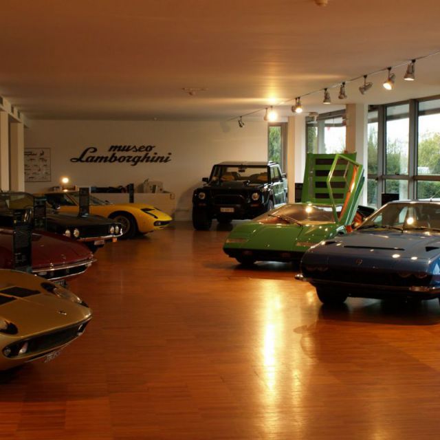 Bologna Tour (Ferrari and Museum), Bologna